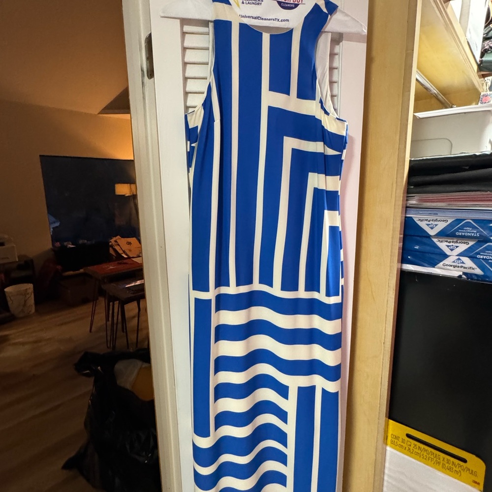 Donna Morgan Blue and Cream Geometric Midi Dress